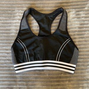 Solo Sport sports bra. Size S. Brand new condition